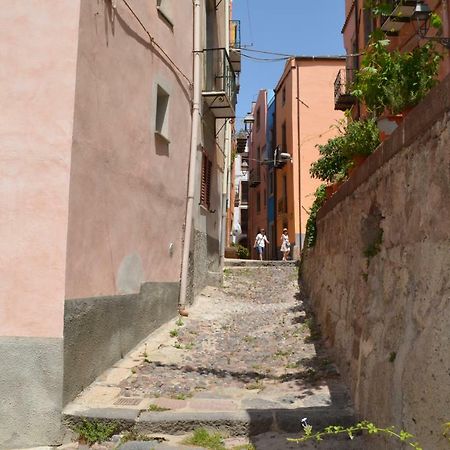 La Casa Di Angelo Hotel บอซา ภายนอก รูปภาพ