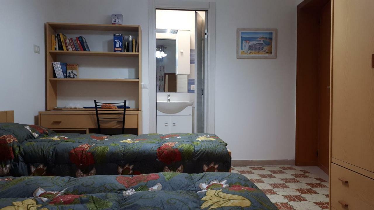 La Casa Di Angelo Hotel บอซา ภายนอก รูปภาพ
